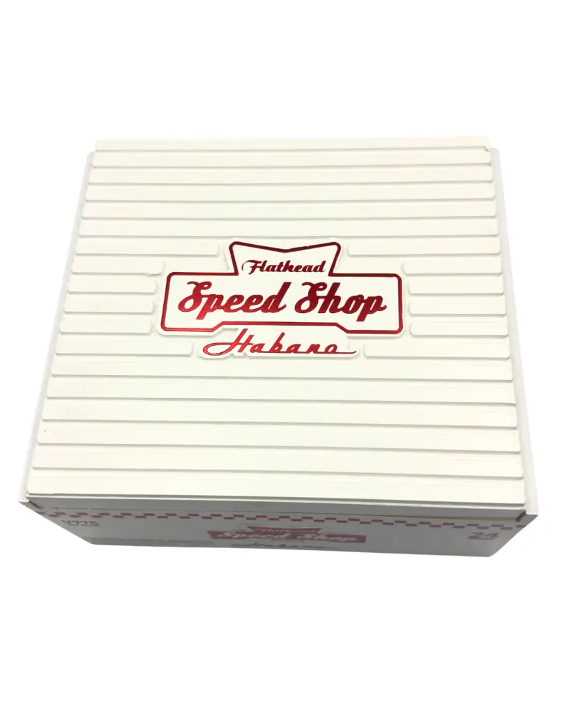 cao-flathead-speed-shop-habano-v770-big-block-cigar-on-lid.webp