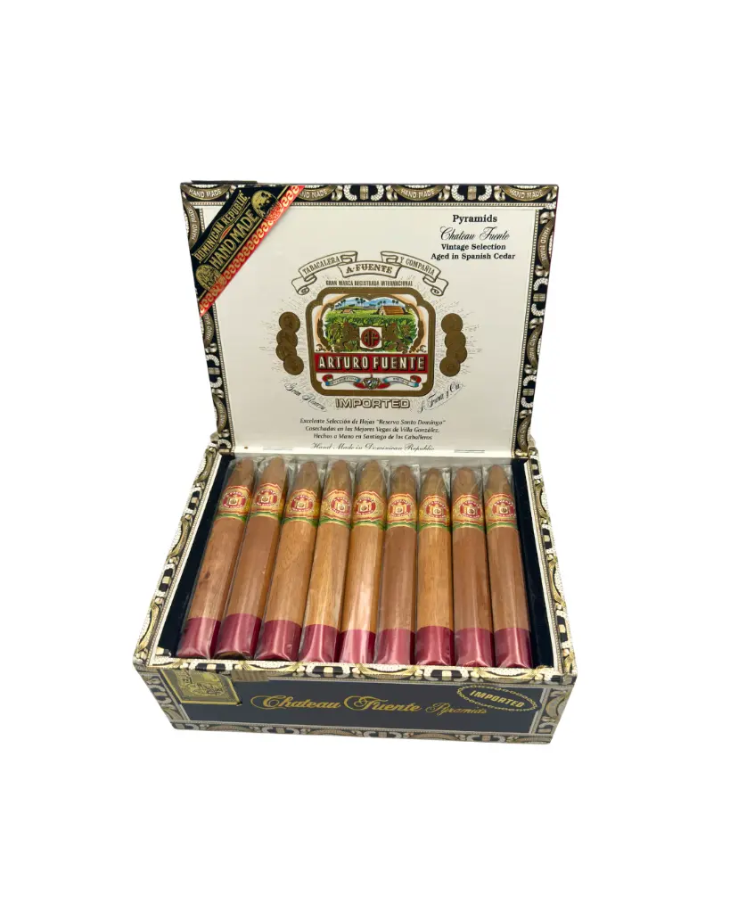 arturo-fuente-chateau-fuente-pyramid-natural-box-open-front.webp