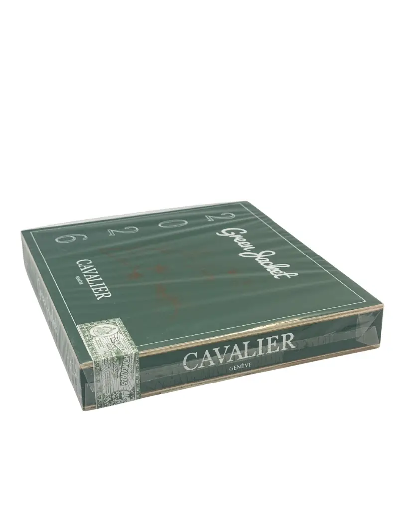 cavalier-green-jacket-robusto-cigar-box (2).webp
