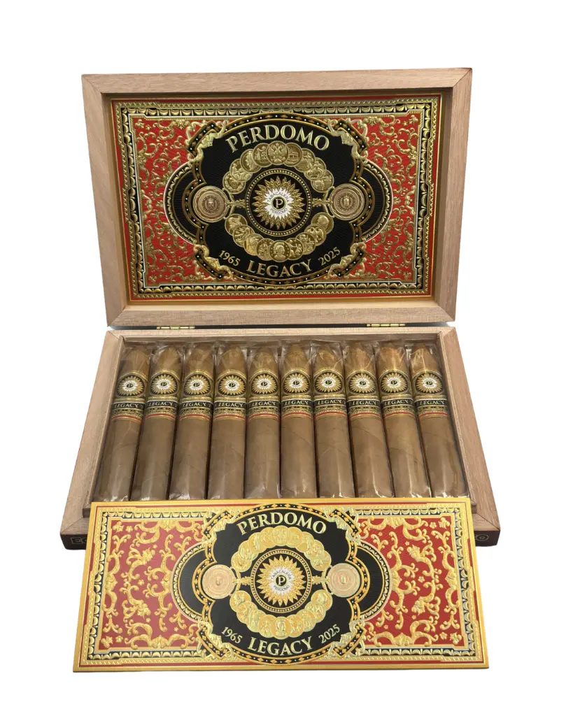 perdomo-legacy-ecuadorian-connecticut-gran-belicoso-box-open (2).webp