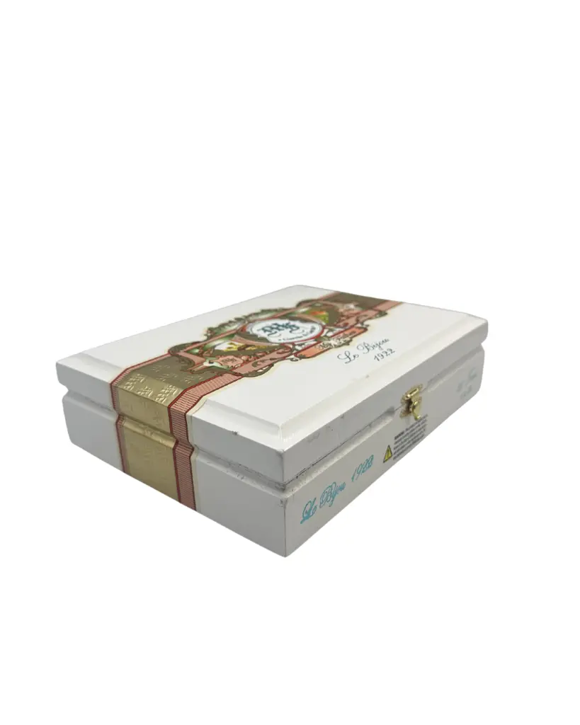 my-father-le-bijou-1922-toro-closed-box (3).webp
