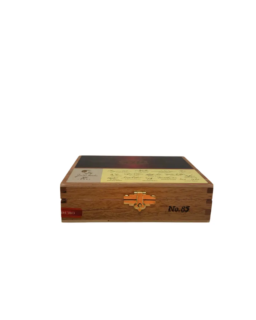 padron-family-reserve-no-85-maduro-box-closed.png.webp