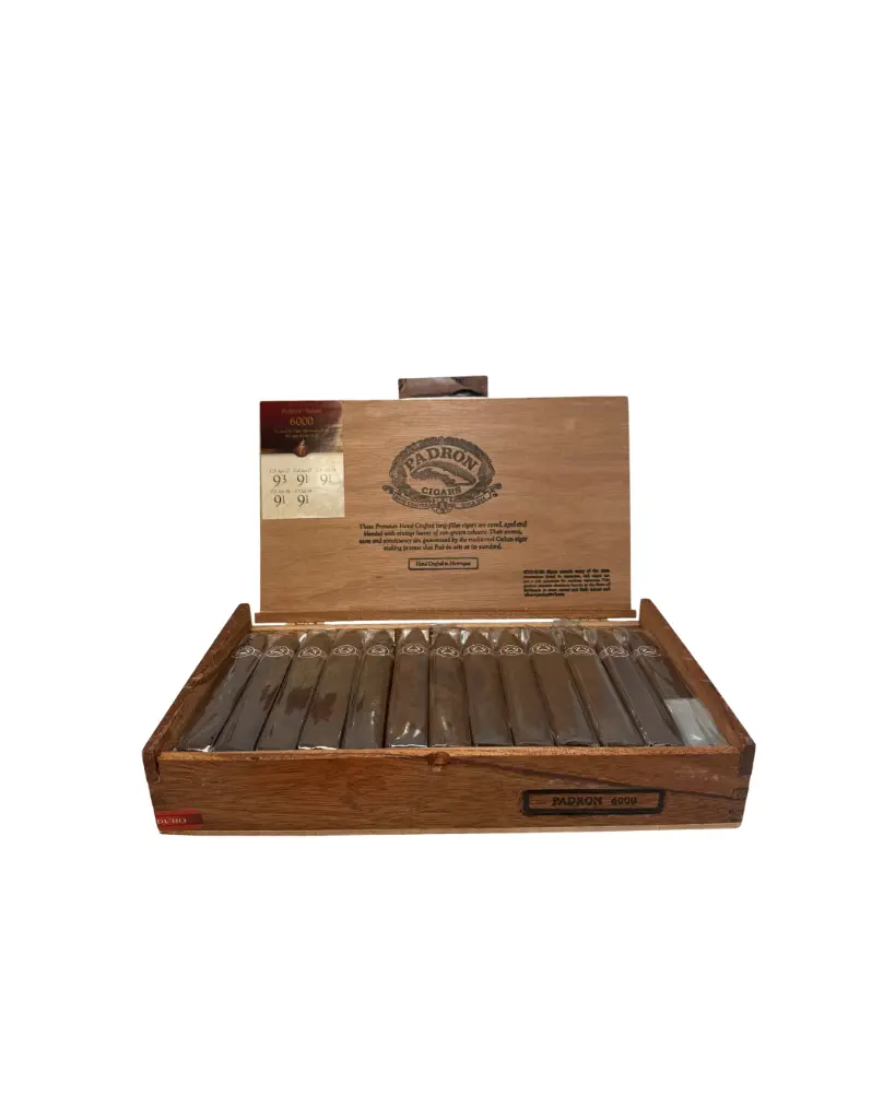 padron-series-6000-maduro-box-open (2).webp