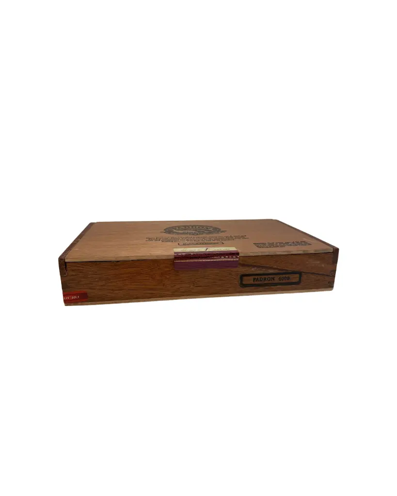 padron-series-6000-maduro-box-front (3).webp