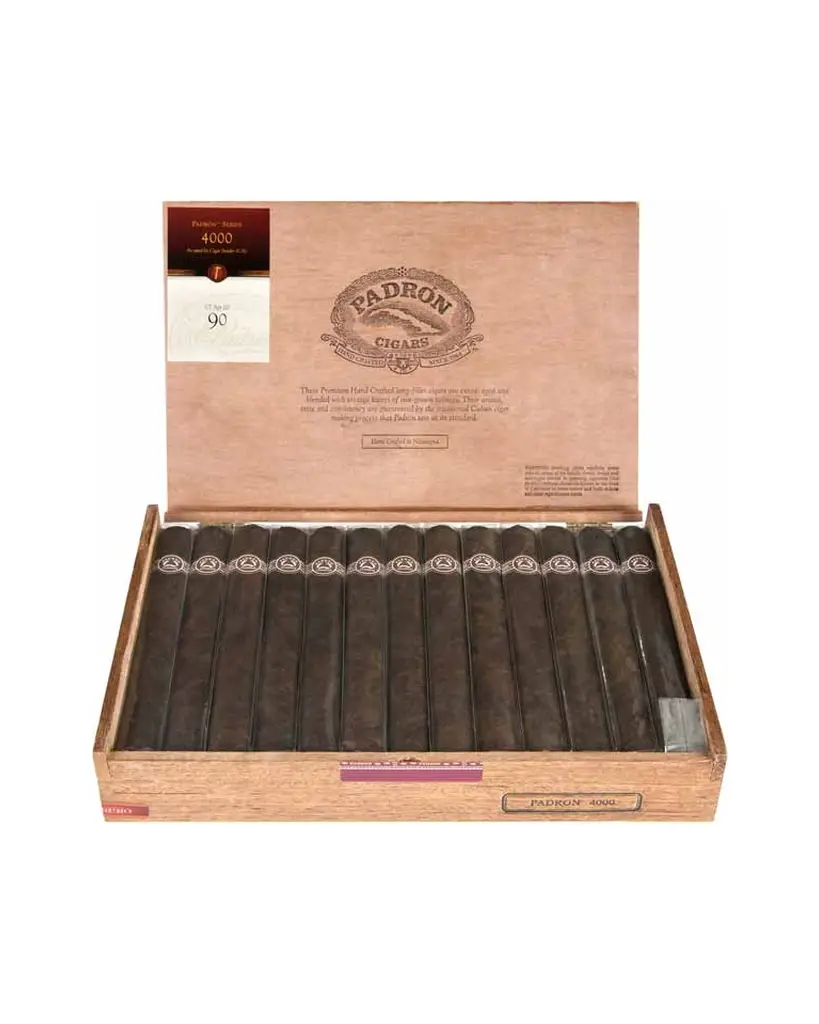 padron-4000-maduro-open-box.webp