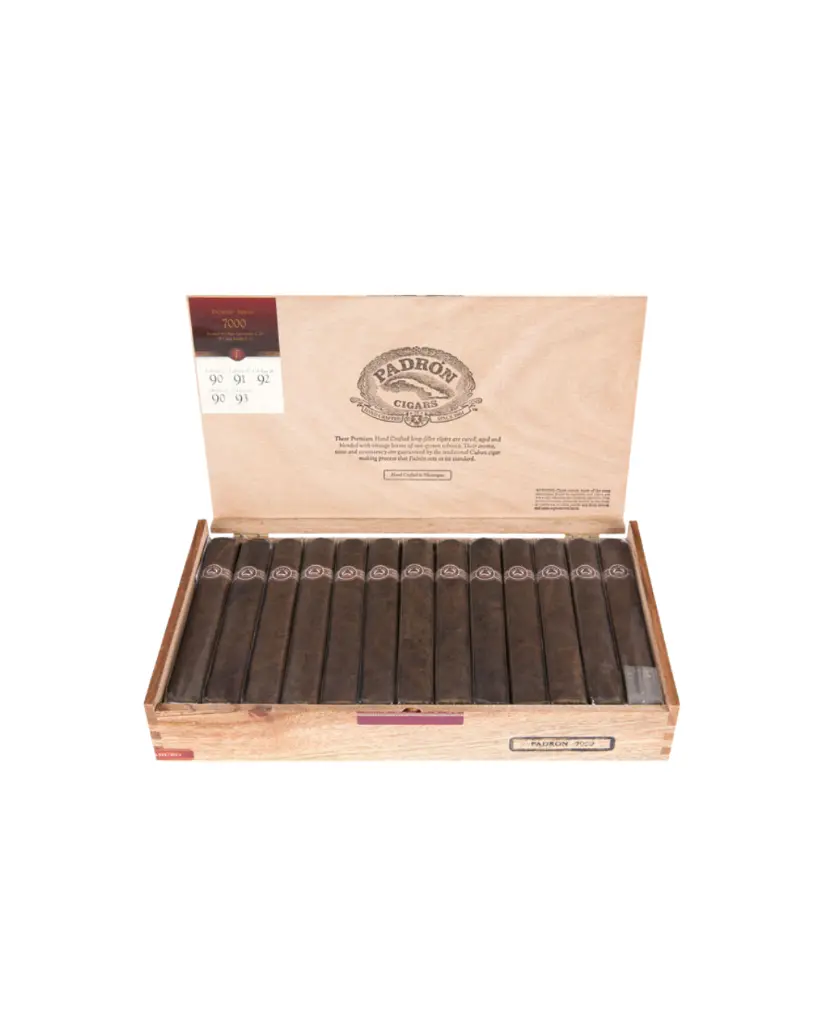 padron-7000-series-maduro-open-box.png.webp