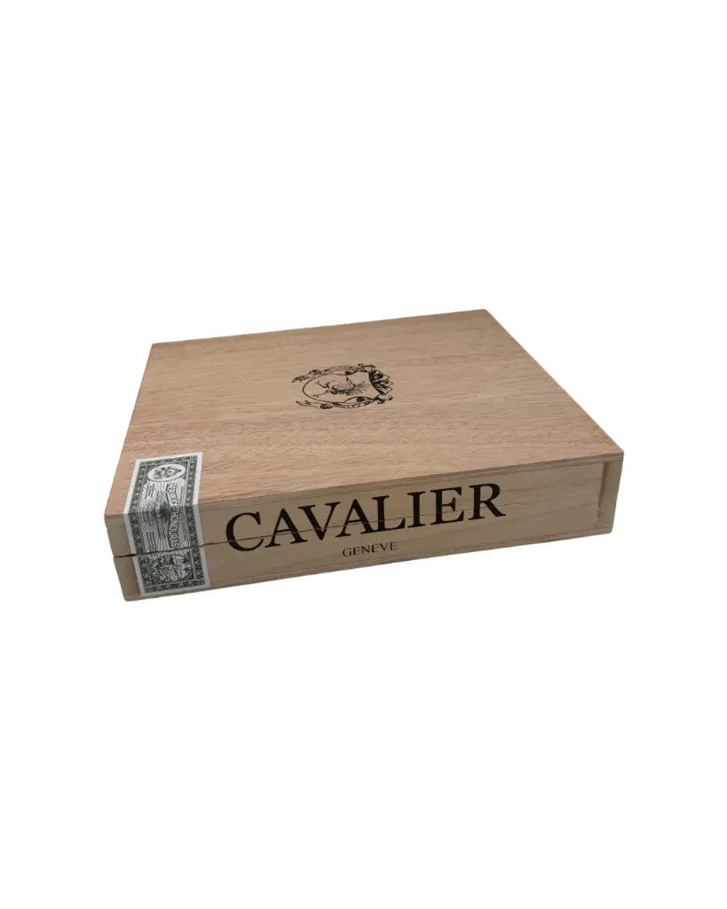 cavalier-small-batch-lancero-closed-cigar-box (1).webp