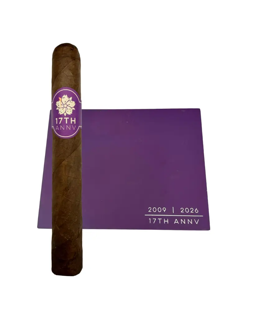 room101-17th-anniversary-toro-cigar-box-display.jpg.webp