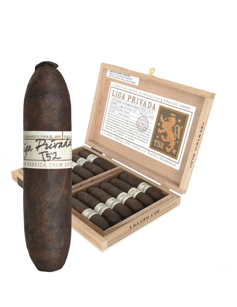 undercrown-maduro-flying-pig-open-box-with-single.webp