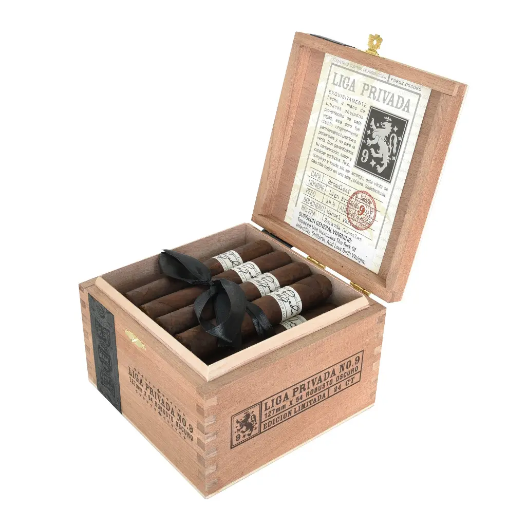 liga-privada-no-9-robusto-box-open.webp