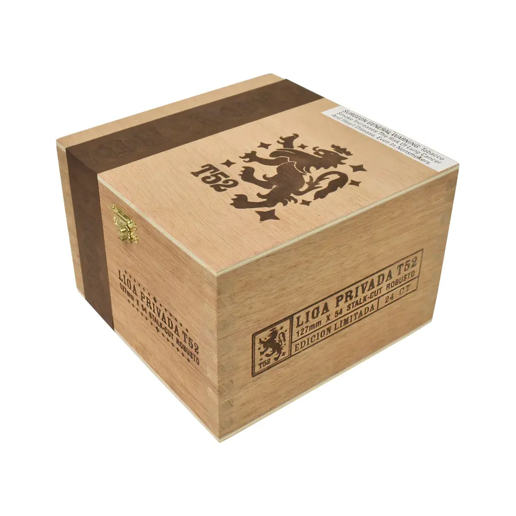 liga-privada-t52-robusto-box-closed-alt.webp