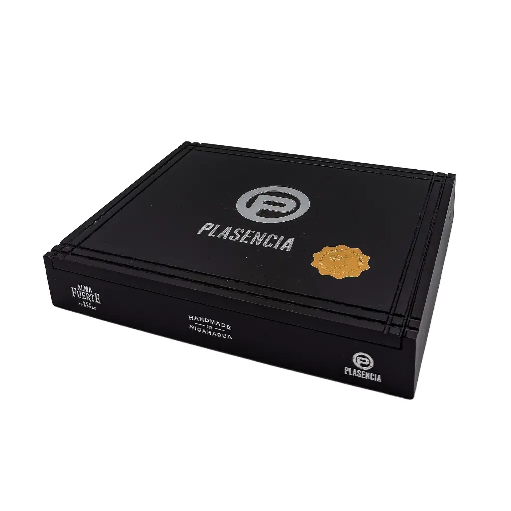 plasencia-alma-fuerte-robustus-i-closed-box-angled.webp