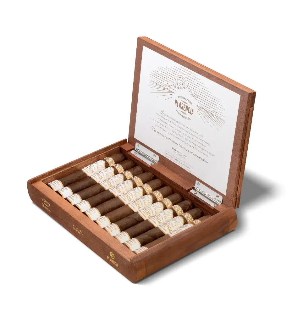 plasencia-reserva-original-robusto-box-open-angle.webp