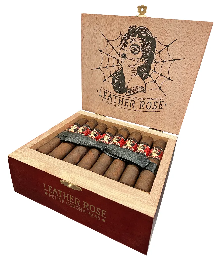 deadwood-leather-rose-petite-corona-box-open.webp