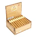 h-upmann-1844-classic-toro-box-open.webp