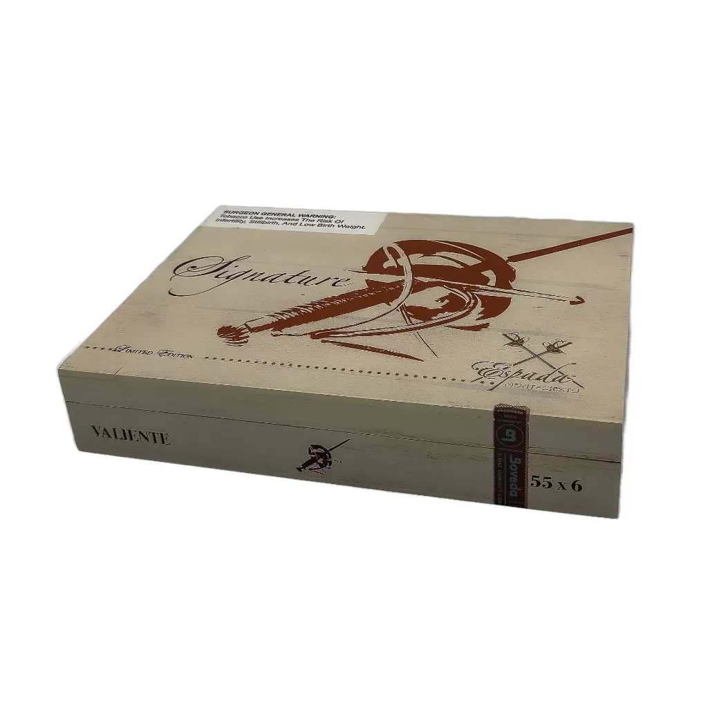 montecristo-espada-signature-valiente-box-closed.webp