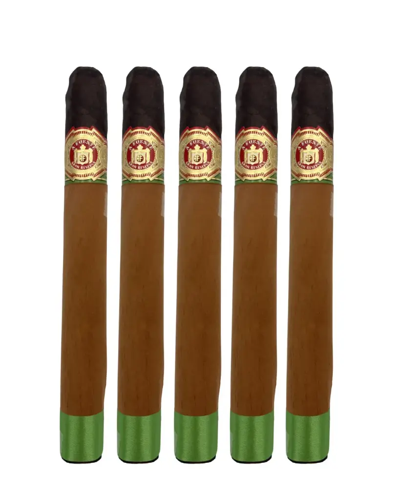 Arturo Fuente | Chateau - Chat Fuente Royal Salute Maduro 