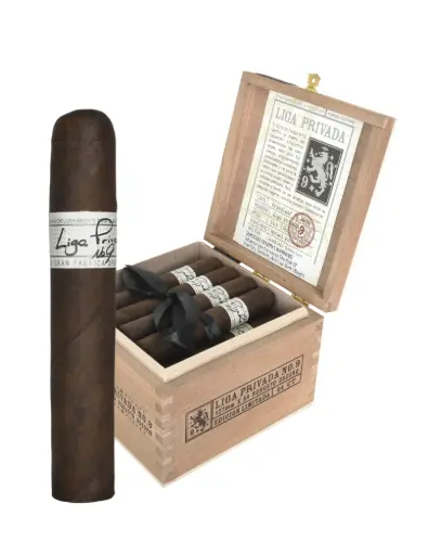 Liga Privada No. 9 Robusto 