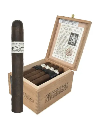 Liga Privada No. 9 Toro 