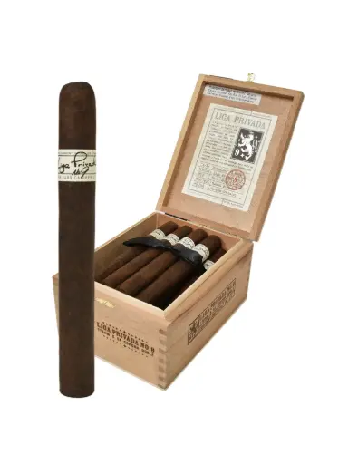 Liga Privada No. 9 Corona Doble 